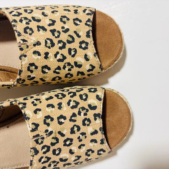 TOMS Cheetah Print Wedges – Peep Toe Espadrille Heel - Picture 8 of 9
